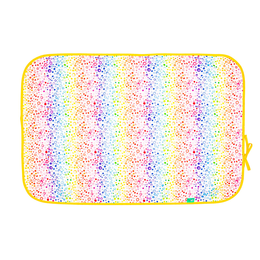 TotsBots - wasserdichte Wickelunterlage "Happy Mat" (72x47 cm)