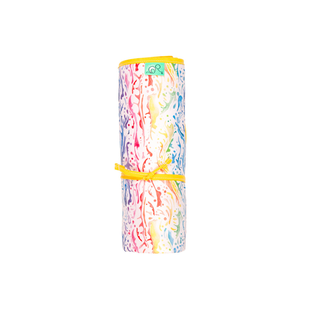 TotsBots - wasserdichte Wickelunterlage "Happy Mat" (72x47 cm)