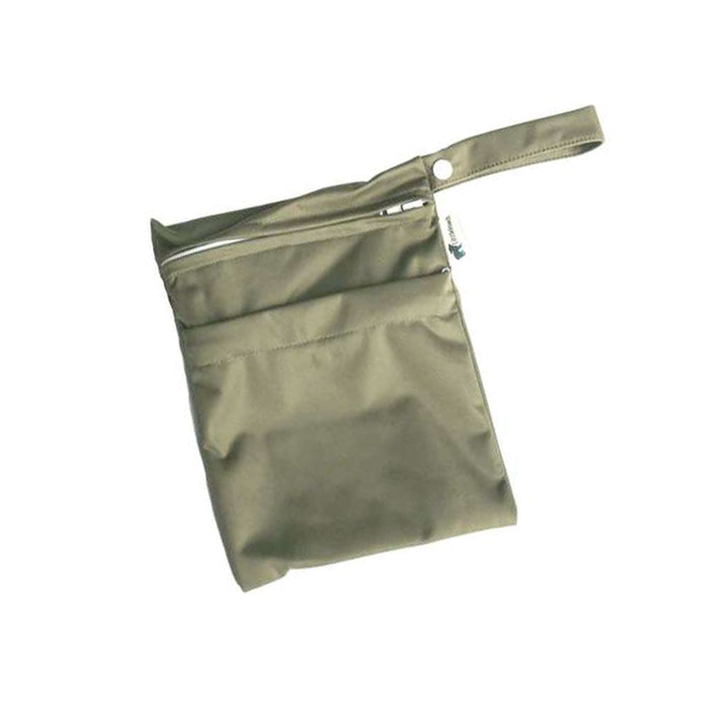 Little Lamb - Nasstasche mit Trockenfach - Wetbag mit Schlaufe - Gr. S (18x24 cm)