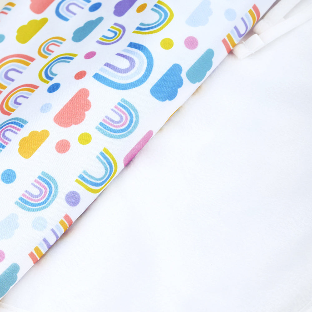 TotsBots - wasserdichte Wickelunterlage "Happy Mat" (72x47 cm)