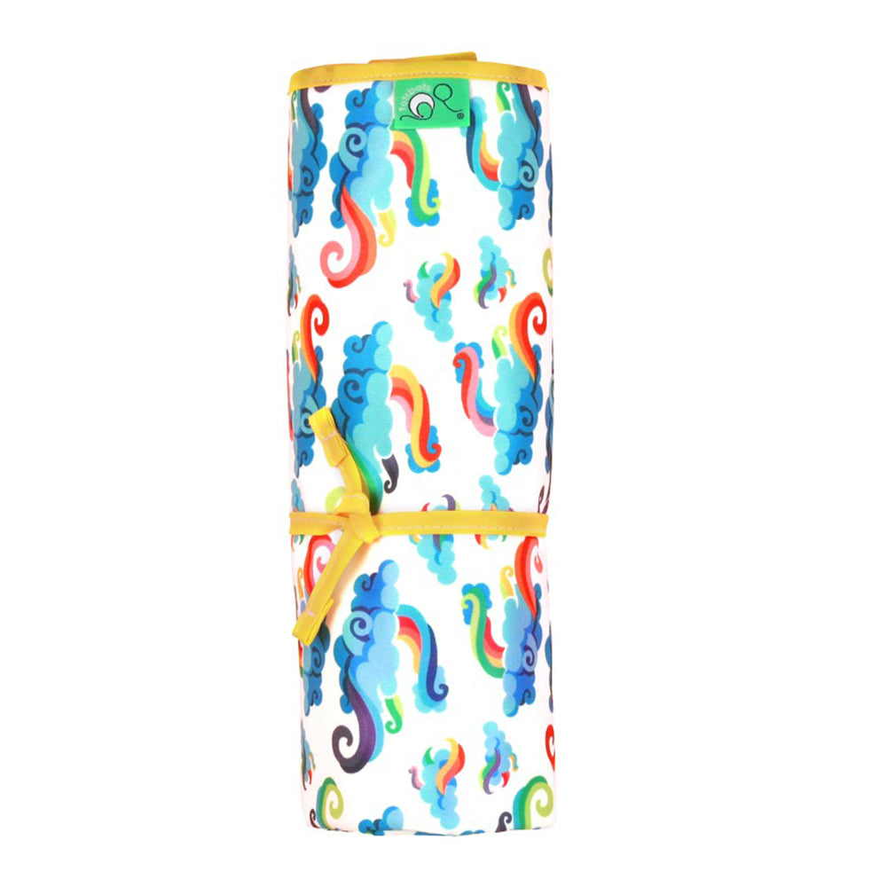 TotsBots - wasserdichte Wickelunterlage "Happy Mat" (72x47 cm)