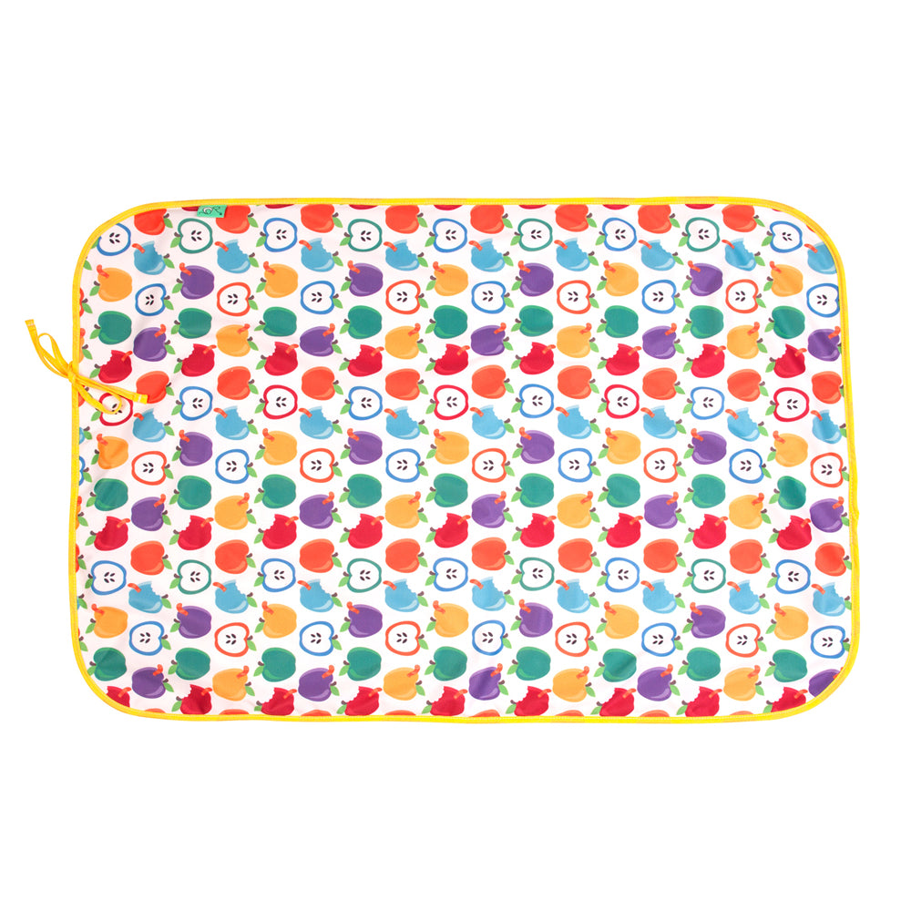 TotsBots - wasserdichte Wickelunterlage "Happy Mat" (72x47 cm)