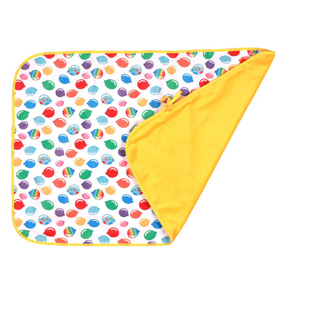 TotsBots - wasserdichte Wickelunterlage "Happy Mat" (72x47 cm)