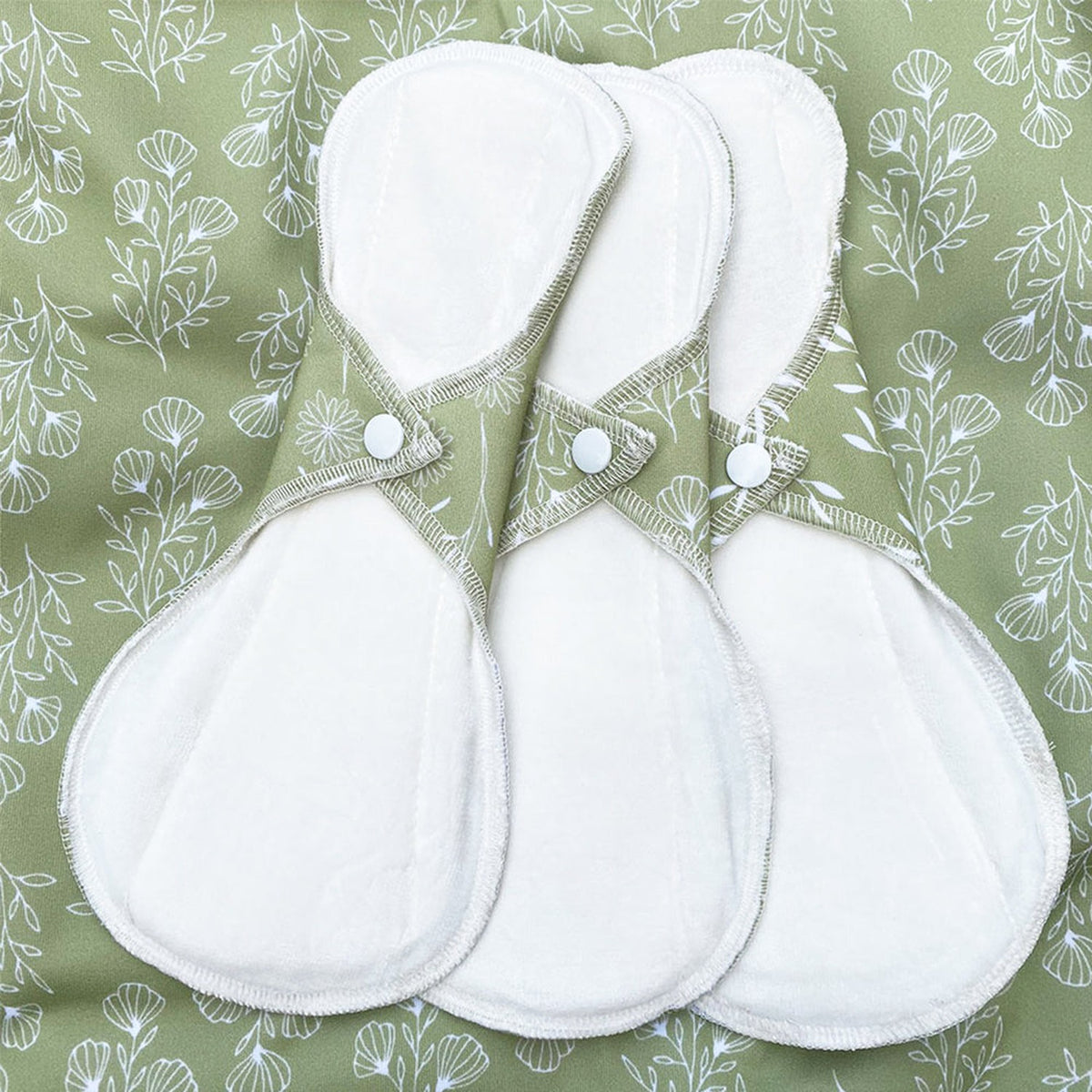 Blümchen auslaufsichere Stoffbinde Floral Grün aus Hanf und Bambus, 3 Stück – Ansicht 3