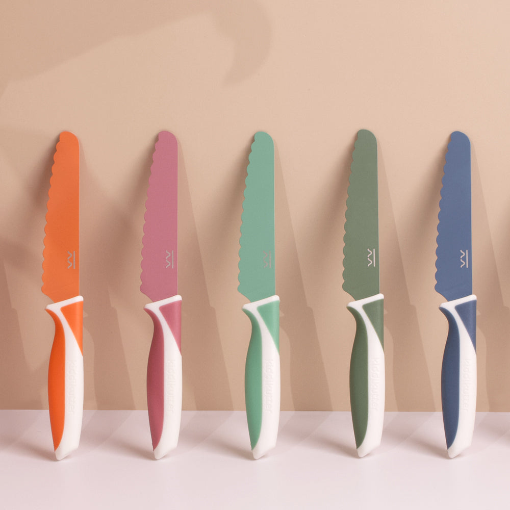 KiddiKutter - V2.0 Küchenmesser für Kinder - Kindermesser - verbesserte Version, mit breiterer und dünnerer Klinge. Zum schneiden lernen ab 3 Jahre