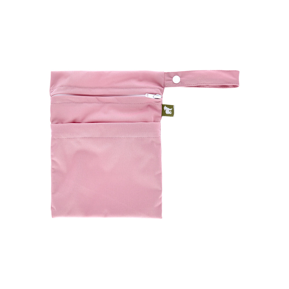 Little Lamb Nasstasche Größe S im Design Blush (Rosa), von vorn mit Trockenfach und Schlaufe