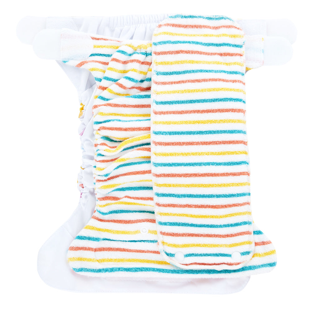 TotsBots Bamboozle Stretch Höschenwindel Newborn (2–8 kg) aus Bambusviskose im Design Stripee, Detailansicht