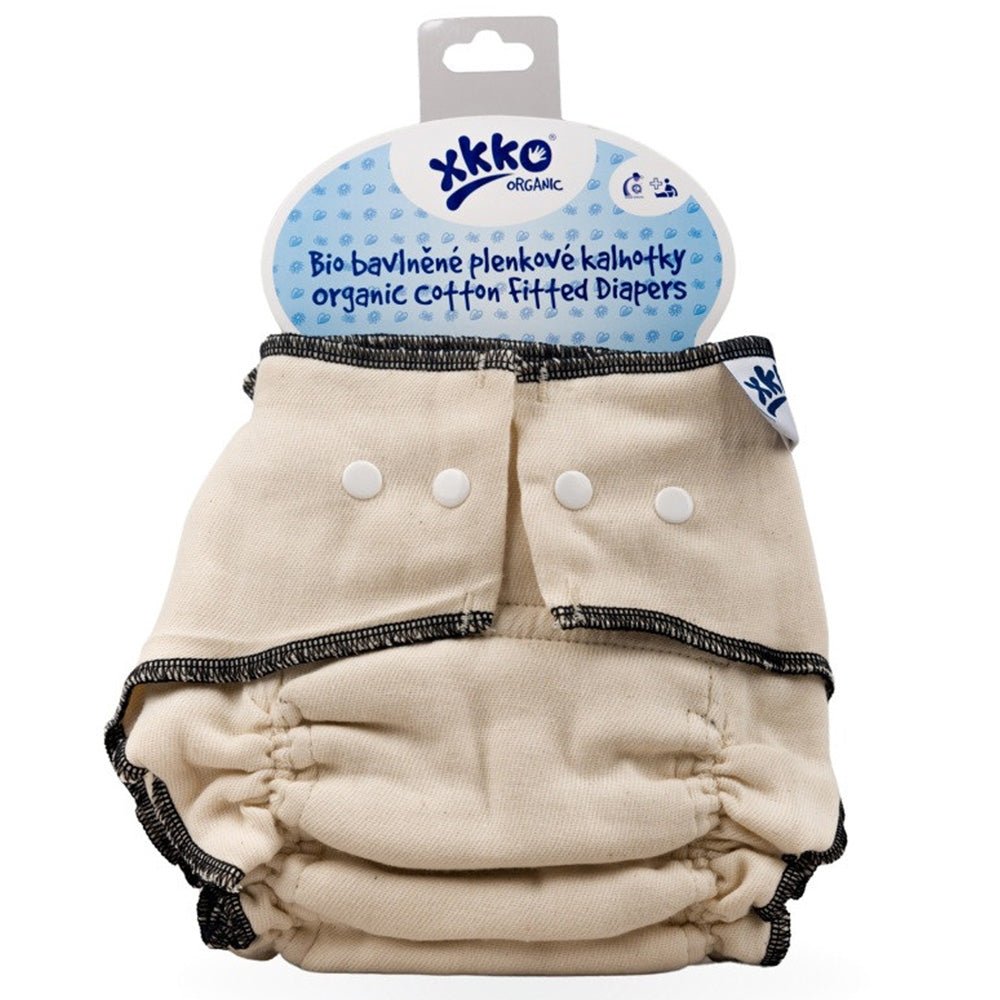 XKKO Höschenwindel Größe XXL (15–19,5 kg) mit schwarzem Saum und Druckknöpfen, verpackt