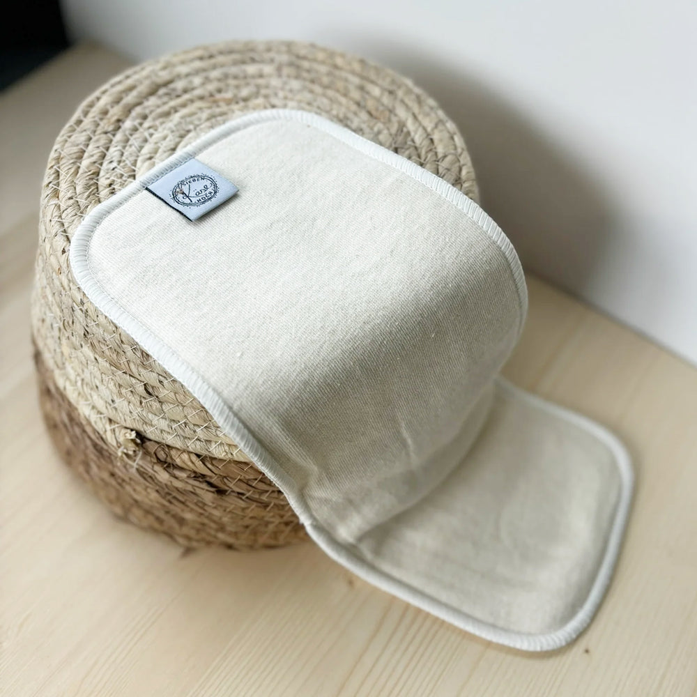 siebenKÄSEhoch - Hanf Booster - Universelle Passform: Mit einer Größe von 35x13,5 cm passt sie problemlos in alle unsere Stoffwindeln und bietet zusätzliche Saugkraft genau dort, wo sie benötigt wird.