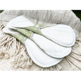 Blümchen - auslaufsichere Slip-Einlage (Menstruations-Binde) - Floral (Grün) Hanf-Bambus - 3 Stück