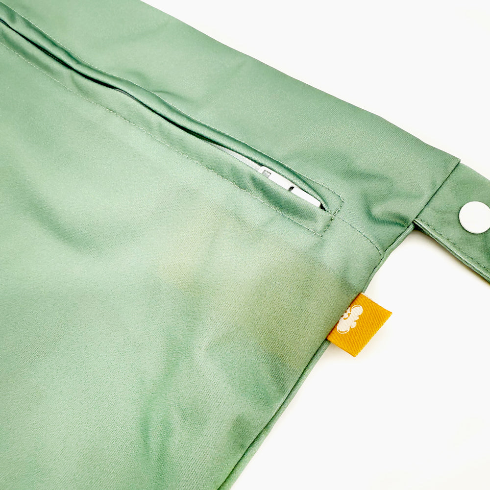 Little Clouds - einfache Nasstasche (Wetbag) - Gr. L (53x44 cm) | Gold Edition