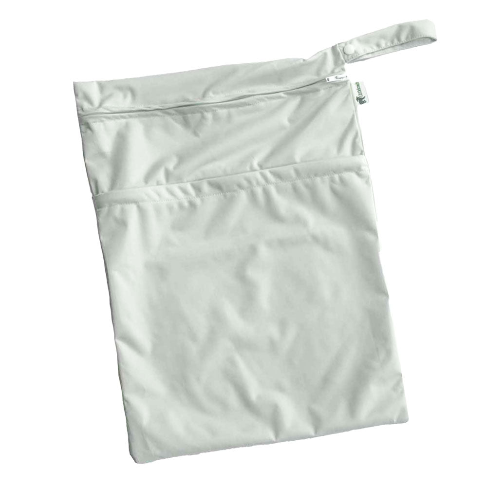 Little Lamb - Nasstasche mit Trockenfach - Wetbag mit Schlaufe - Gr. L (33x46 cm)