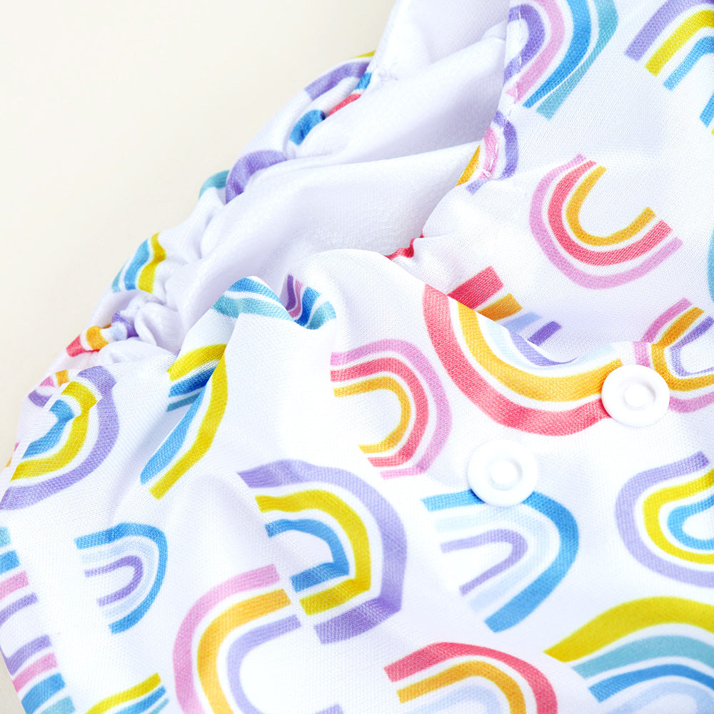 TotsBots - PeeNut V2 - Überhose AI2 - ohne Laschen - Rainbow