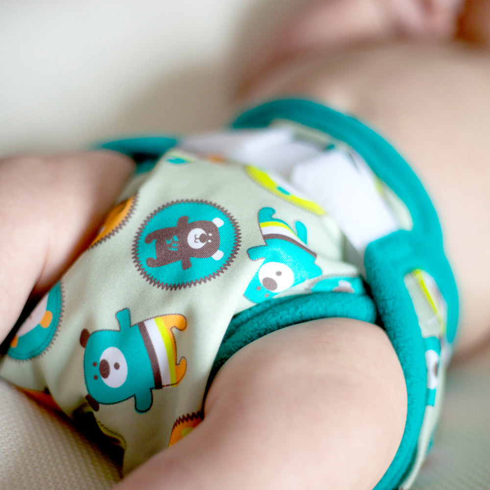 Petit Lulu - Überhosen für Neugeborene (Newborn 2-6 kg) - mit Klettverschluss - ohne Laschen