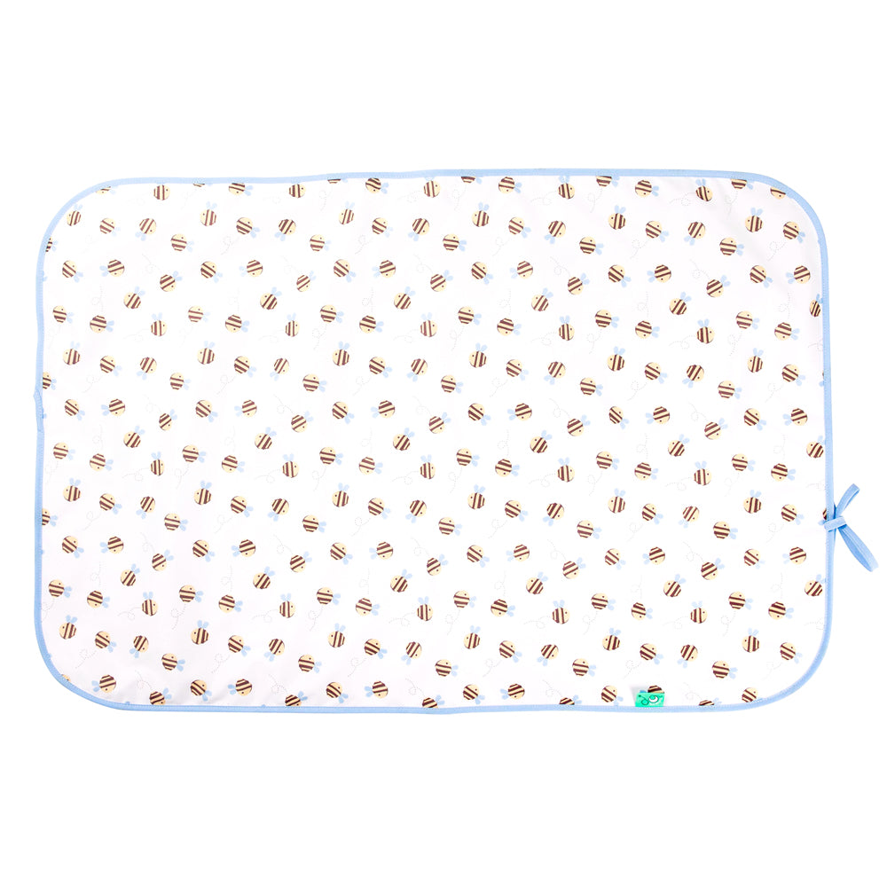 TotsBots - wasserdichte Wickelunterlage "Happy Mat" (72x47 cm)