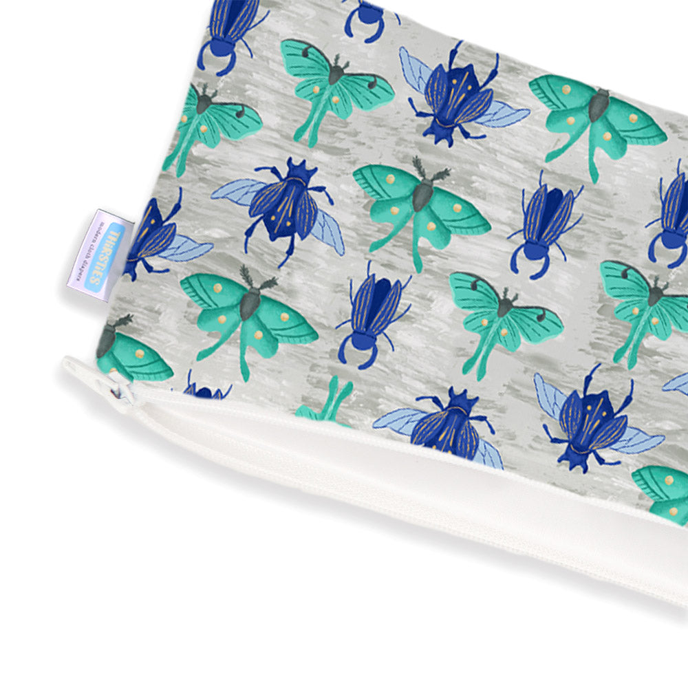 Thirsties - Clutch Bag mit Knopf-Schlaufe - Gr. XS (14x27cm)