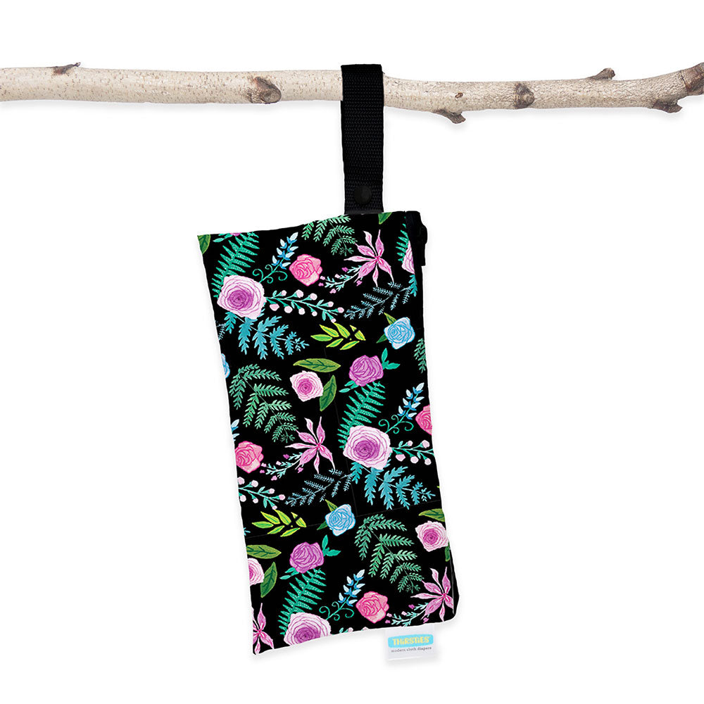 Thirsties - Clutch Bag mit Knopf-Schlaufe - Gr. XS (14x27cm)