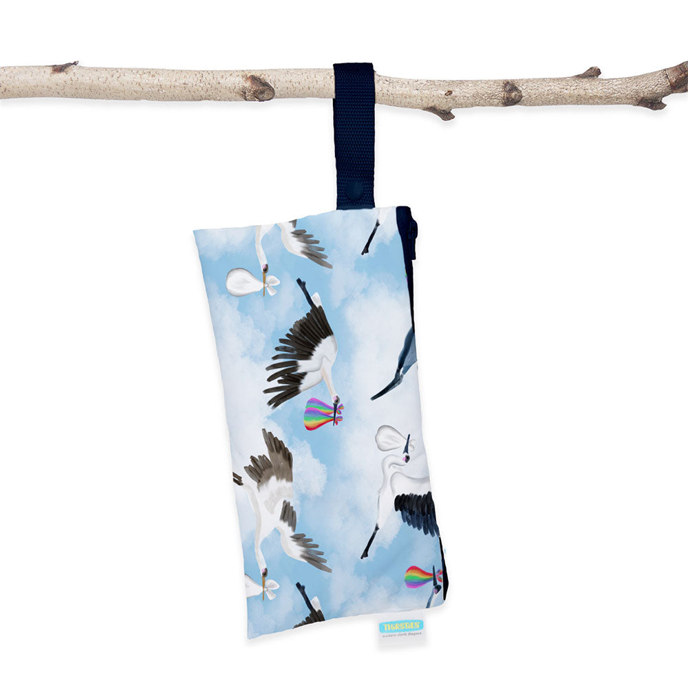 Thirsties - Clutch Bag mit Knopf-Schlaufe - Gr. XS (14x27cm)