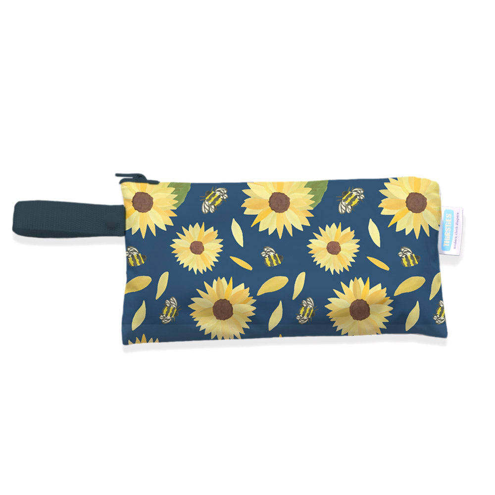 Thirsties - Clutch Bag mit Knopf-Schlaufe - Gr. XS (14x27cm)