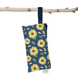 Thirsties - Clutch Bag mit Knopf-Schlaufe - Gr. XS (14x27cm)