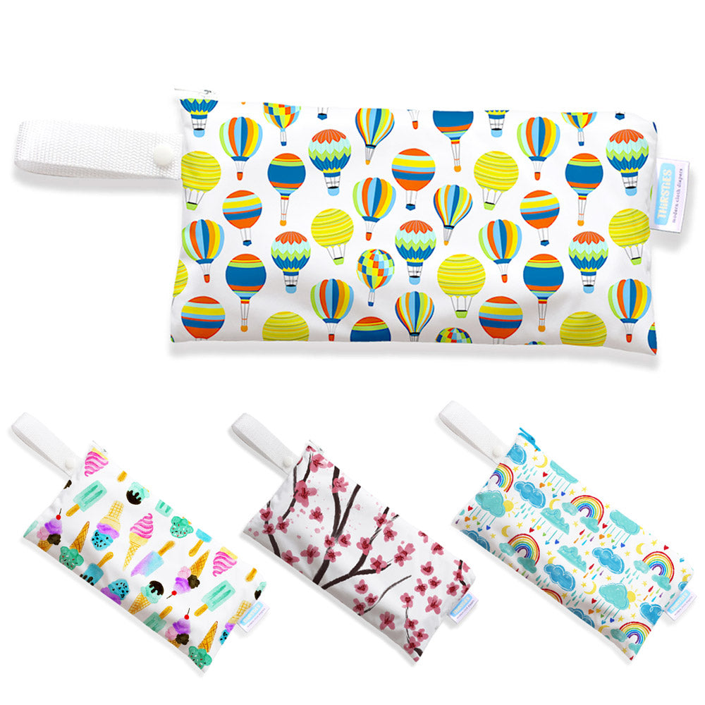 Thirsties - Clutch Bag mit Knopf-Schlaufe - Gr. XS (14x27cm)