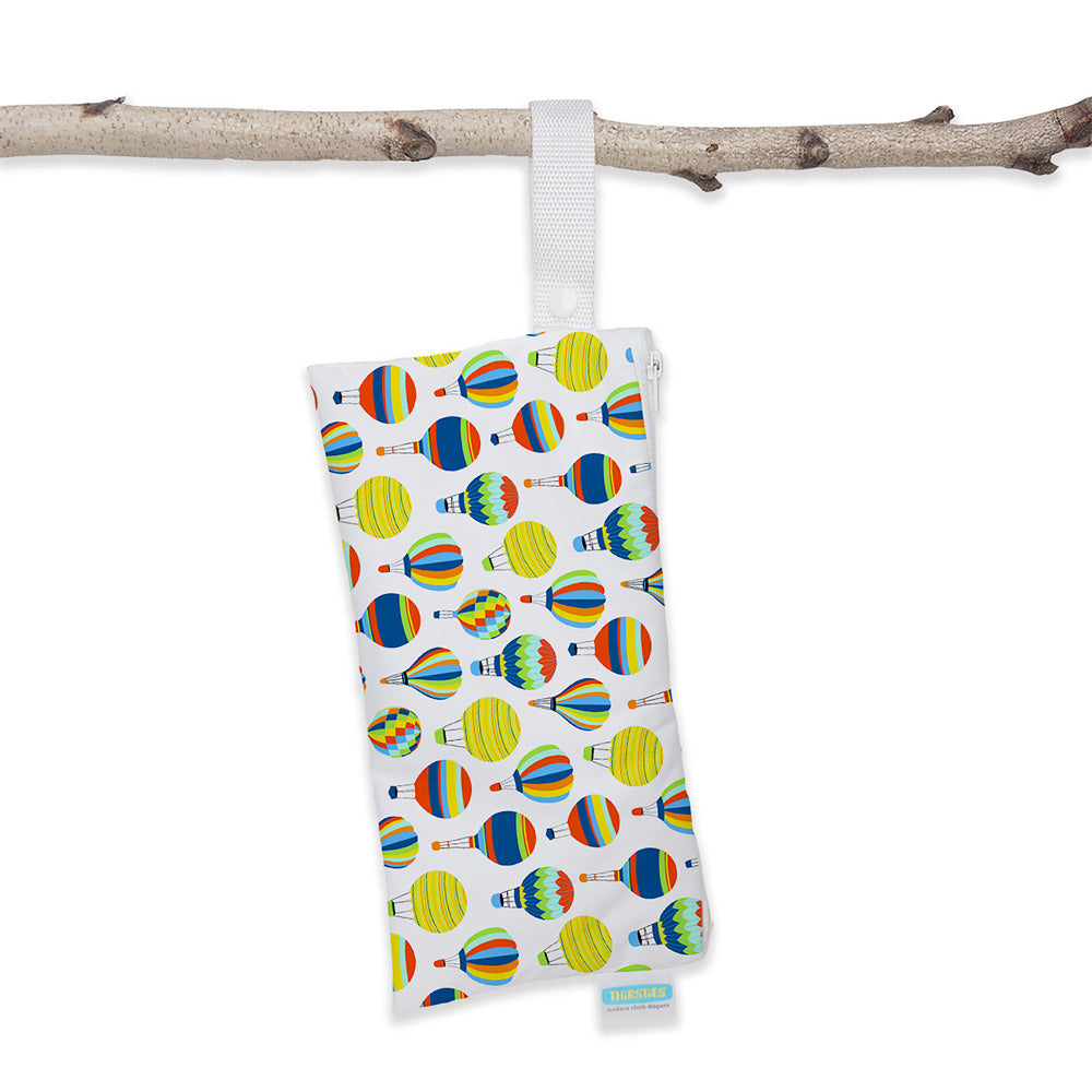 Thirsties - Clutch Bag mit Knopf-Schlaufe - Gr. XS (14x27cm)