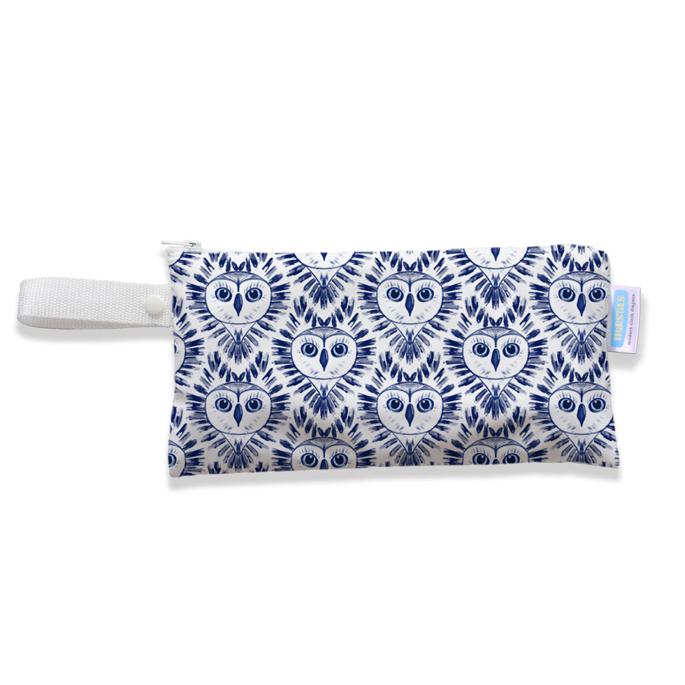 Thirsties - Clutch Bag mit Knopf-Schlaufe - Gr. XS (14x27cm)