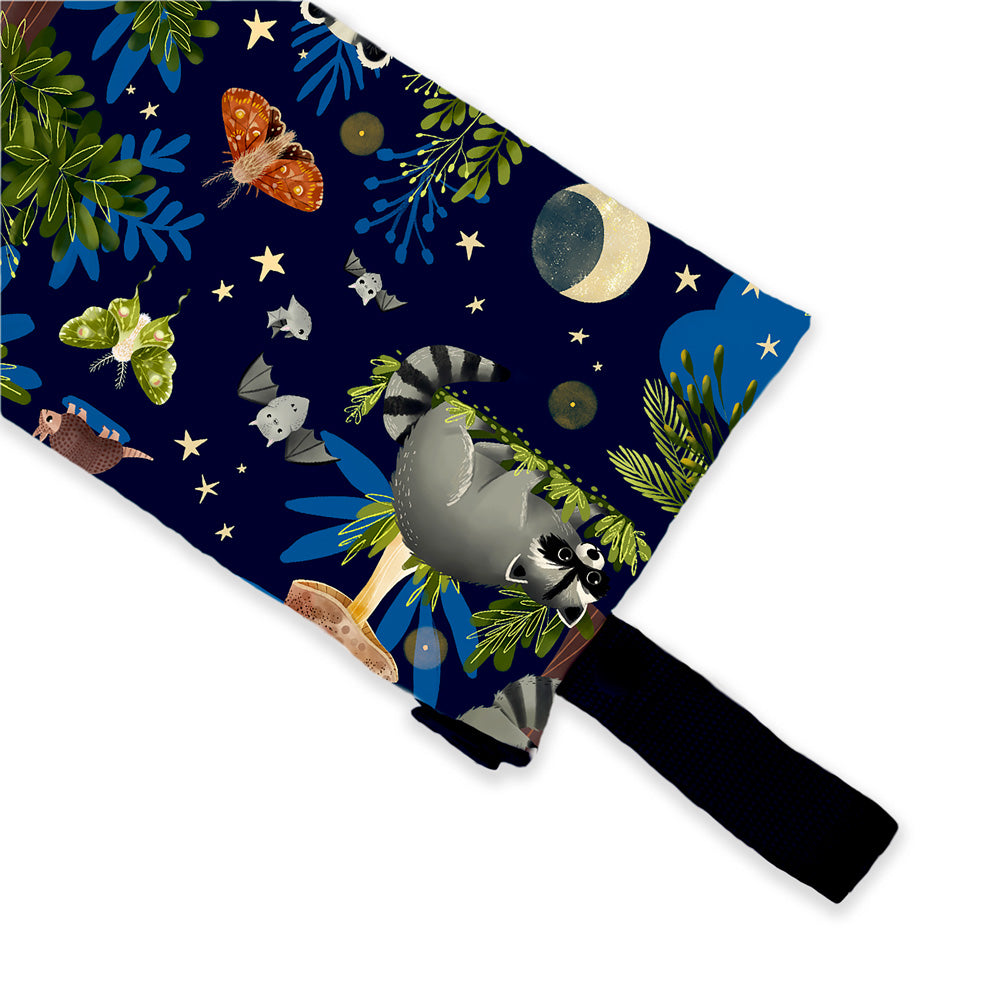 Thirsties - Clutch Bag mit Knopf-Schlaufe - Gr. XS (14x27cm)