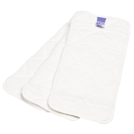 Drei weiße Bambino Mio MioBoost Booster 35 x 13 cm