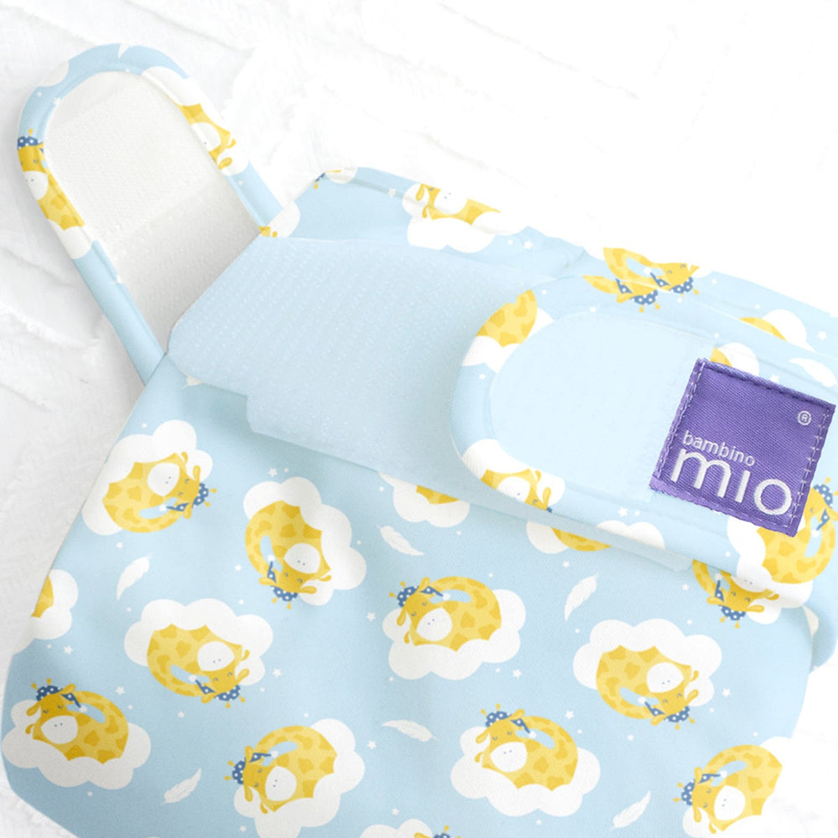 Detail der Bambino Mio MioSoft Überhose Dreamy Giraffe: Klettverschluss