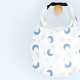 Bambino Mio Wetbag Gr. S (33 x 20 cm) mit Klickverschluss im Design Dreamland, aufgehängt