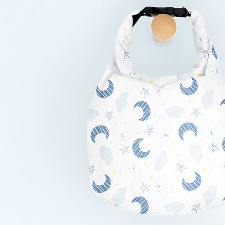 Bambino Mio Wetbag Gr. S (33 x 20 cm) mit Klickverschluss im Design Dreamland, aufgehängt