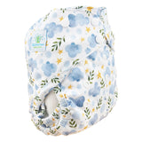 Blümchen Eco Shell 2in1 Überhose mit Druckknöpfen, One Size (3–16 kg) im Design Wolken + Sterne