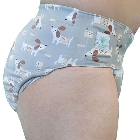Anwendungsbeispiel: Blümchen Kinder- und Erwachsenen-Stay-Dry-Stoffwindel (Inkontinenzwindel) im Design Cozy Dog – Ansicht 3