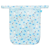 Little Clouds einfache Nasstasche (Wetbag) Größe L im Design Möwen von vorn mit Reißverschluss und Druckknopf-Schlaufe