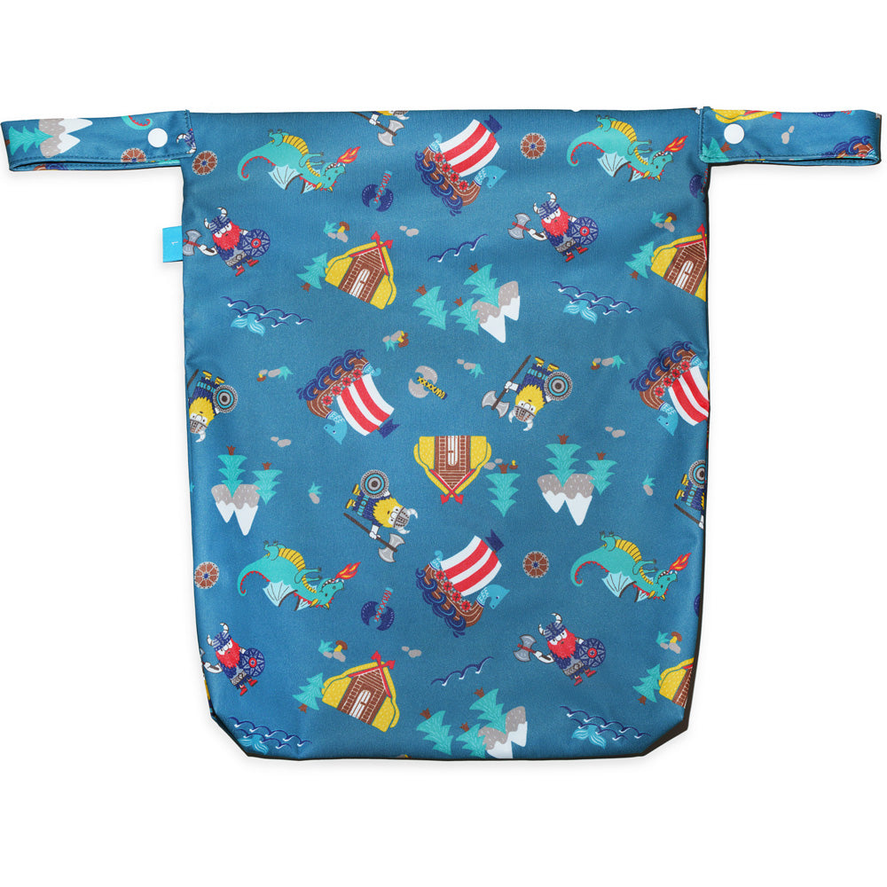 Little Clouds einfache Nasstasche (Wetbag) Größe L im Design Wikinger von hinten