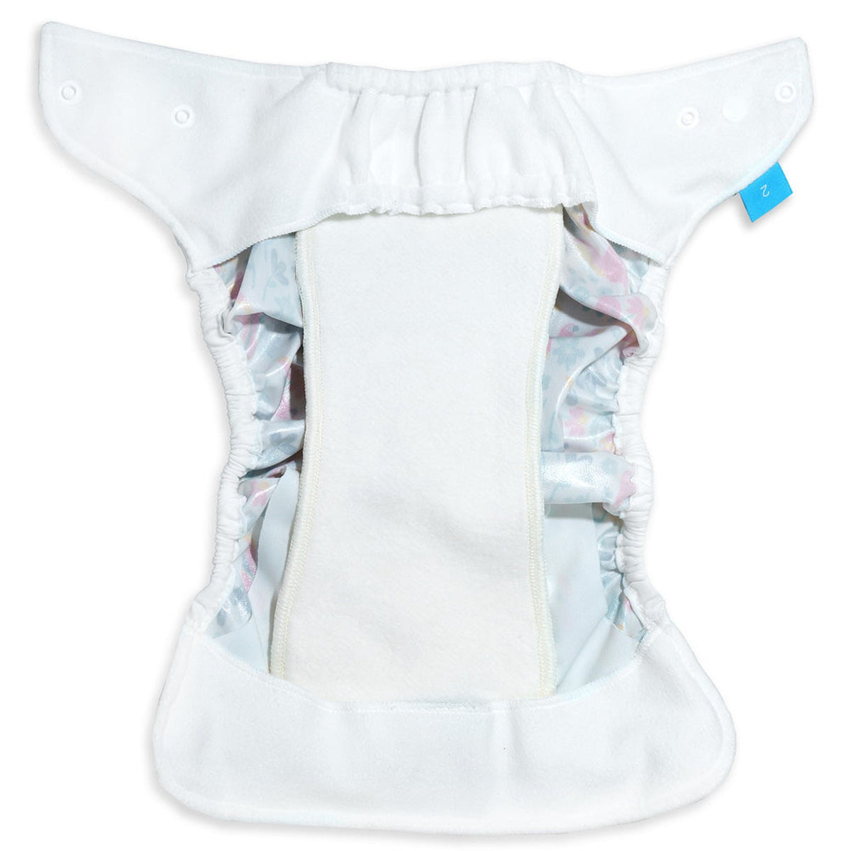 Innenseite der Little Clouds Prefold-Überhose aus PUL im Design Papageien: weißes PUL mit Prefold-Laschen