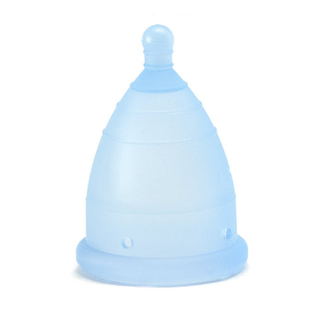 MonthlyCup Mini Menstruationstasse 15 ml in Blau, medizinisches Silikon, Ansicht von vorn