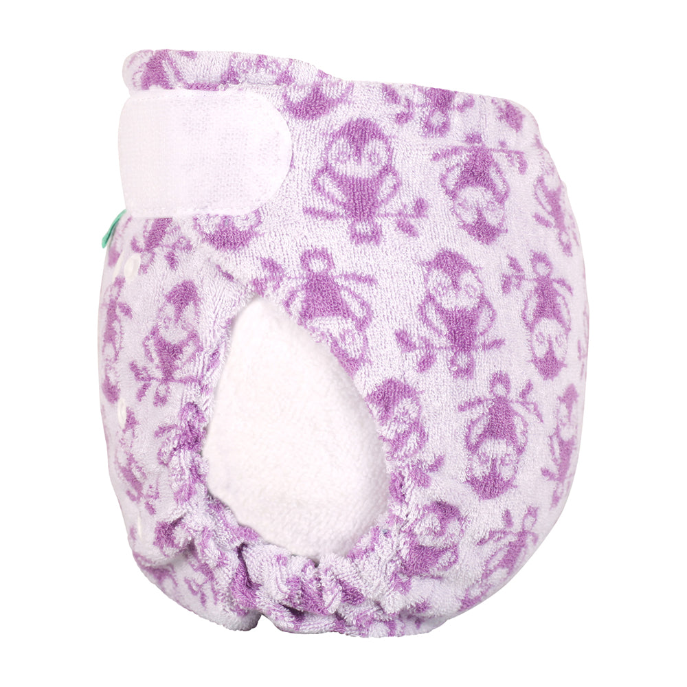 TotsBots Bamboozle Stretch Höschenwindel Newborn (2–8 kg) aus Bambusviskose im Design Owlbert, seitlich