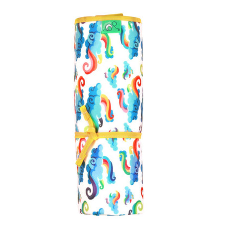 TotsBots Happy Mat wasserdichte Wickelunterlage (72 × 47 cm) im Design Breeze – Ansicht 3
