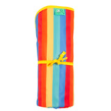 TotsBots Happy Mat wasserdichte Wickelunterlage (72 × 47 cm) im Design Rainbow Stripe, aufgerollt