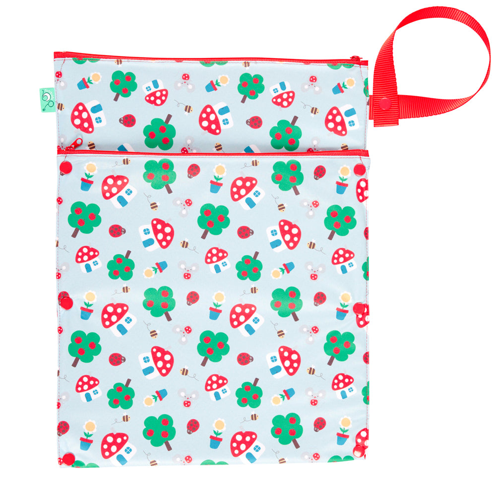 TotsBots doppelter Wetbag mit Trockenfach (Wet & Dry Bag, 38 × 30 cm) im Design Mushroom Town