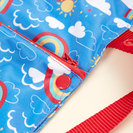 TotsBots doppelter Wetbag mit Trockenfach (Wet & Dry Bag, 38 × 30 cm) im Design Rainbow Skies