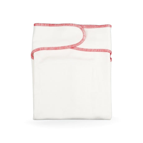 Gefaltete XKKO PreFlat One Size mit roter Einfassung, bereit zum Einlegen in die Überhose