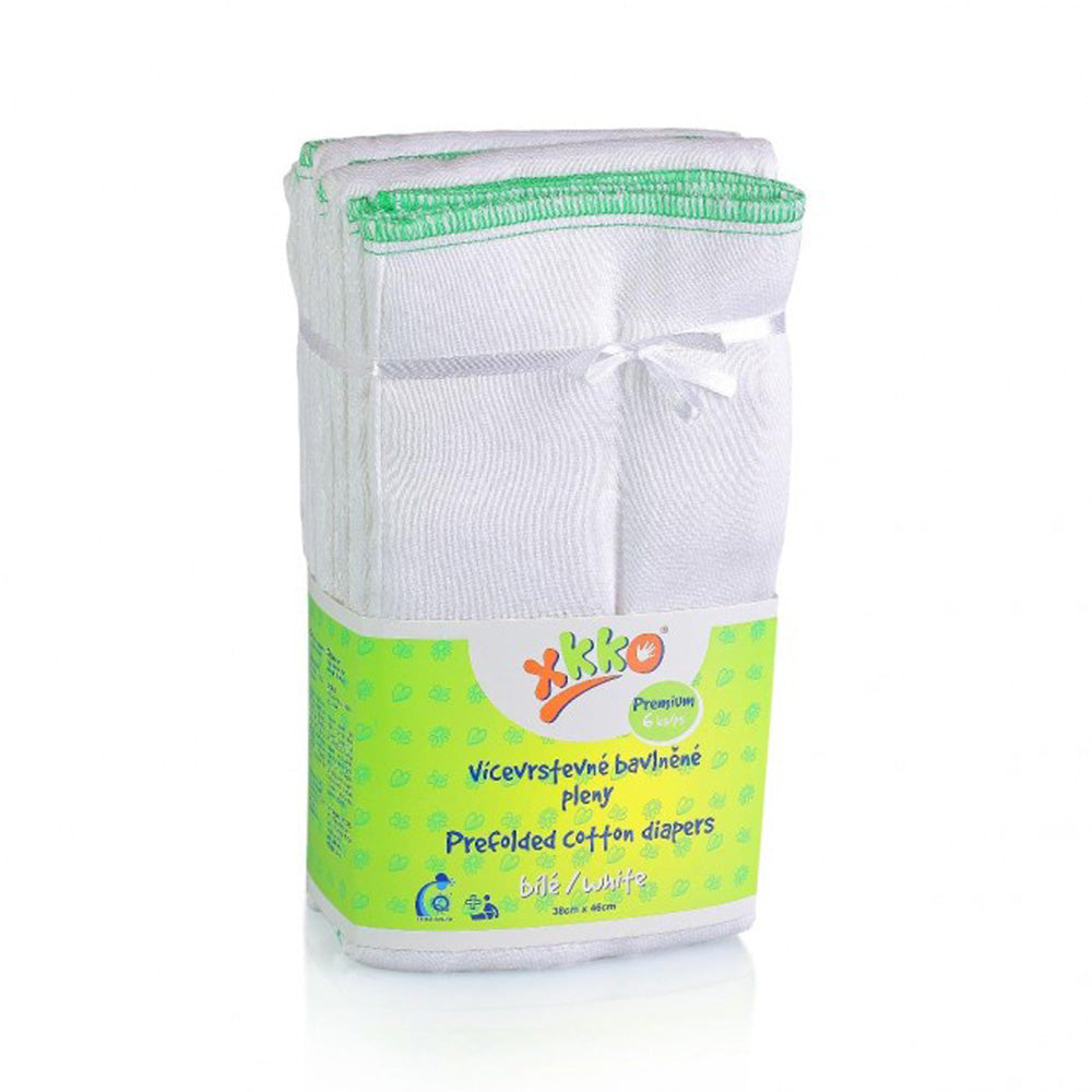 XKKO Prefolds Weiß Large mit grünem Saum in der Verpackung