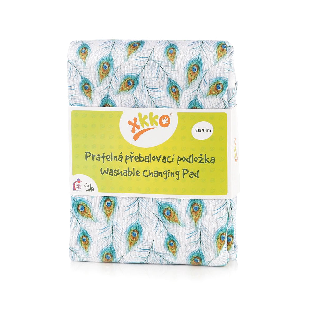 Waschbare XKKO Wickelunterlage im Design Pfauenfedern in der Originalverpackung